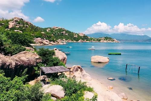 DA LAT -> NHA TRANG, CAM RANH